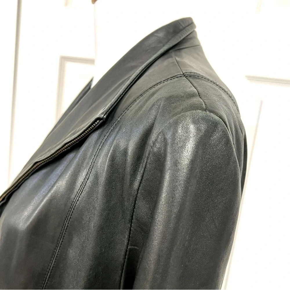 Vintage JLC Newyork Leather Women's Fully Lined Wing Collar Black coat size XL